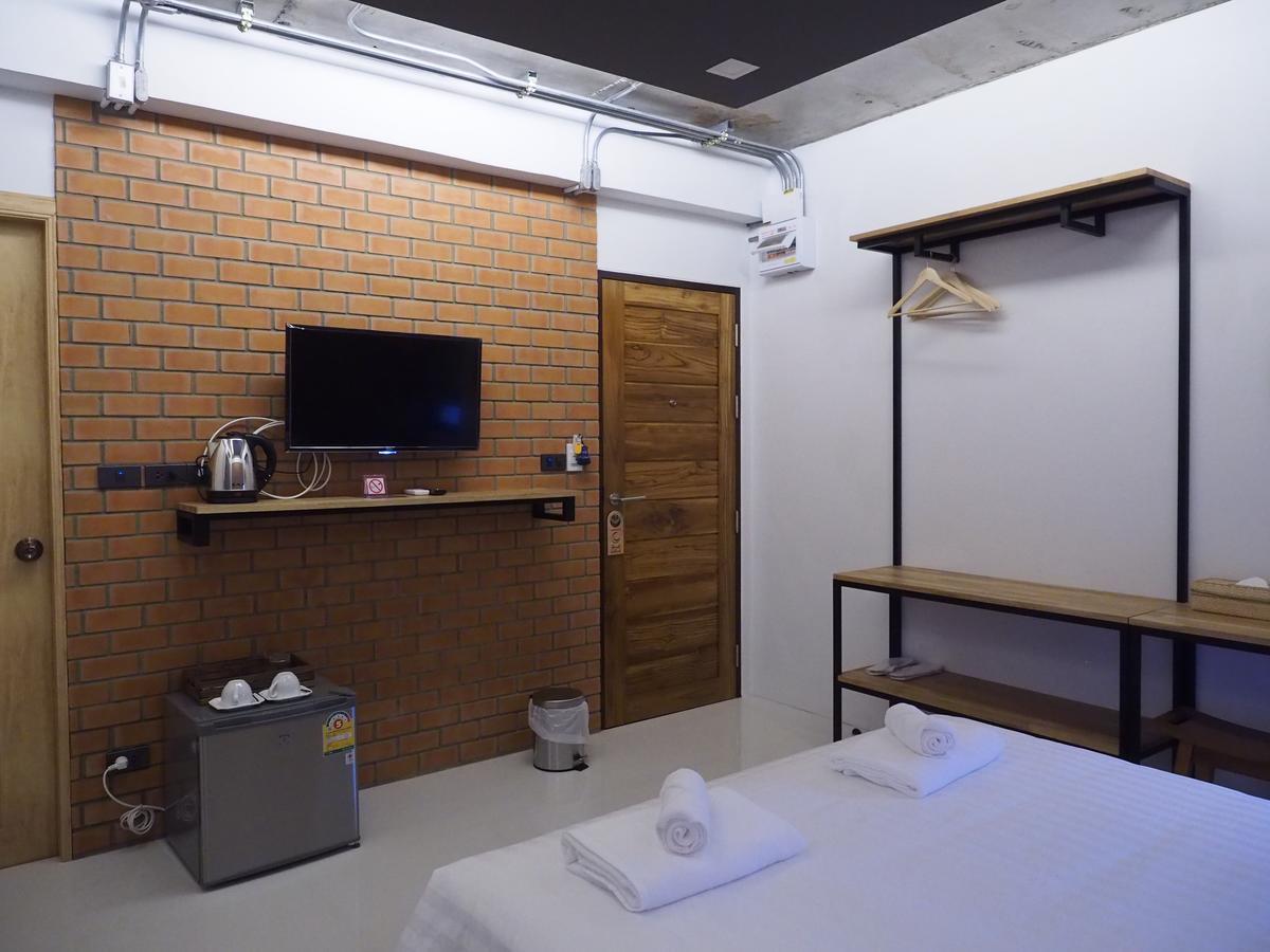 Hotel Luck Esan Loft Ubon Ratchathani Exterior foto