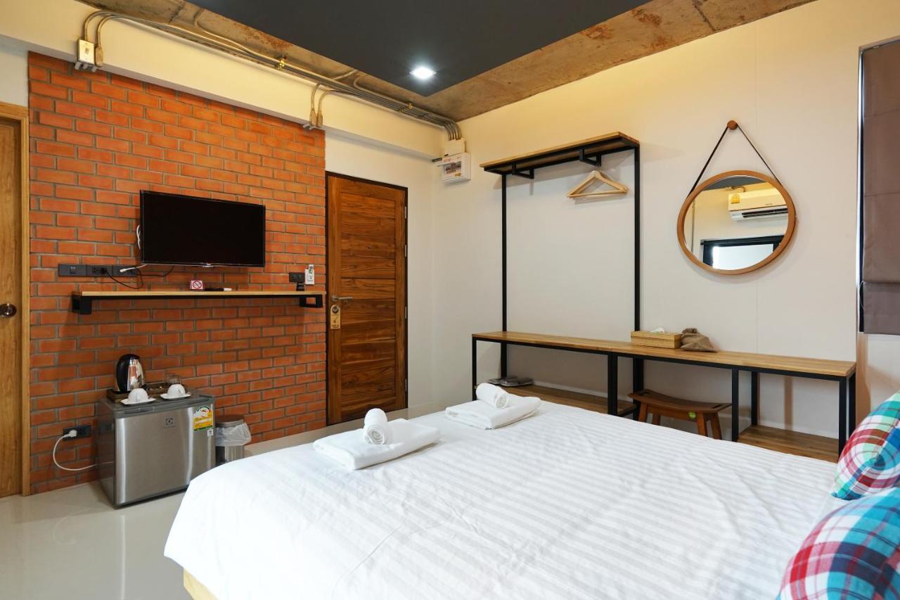 Hotel Luck Esan Loft Ubon Ratchathani Exterior foto