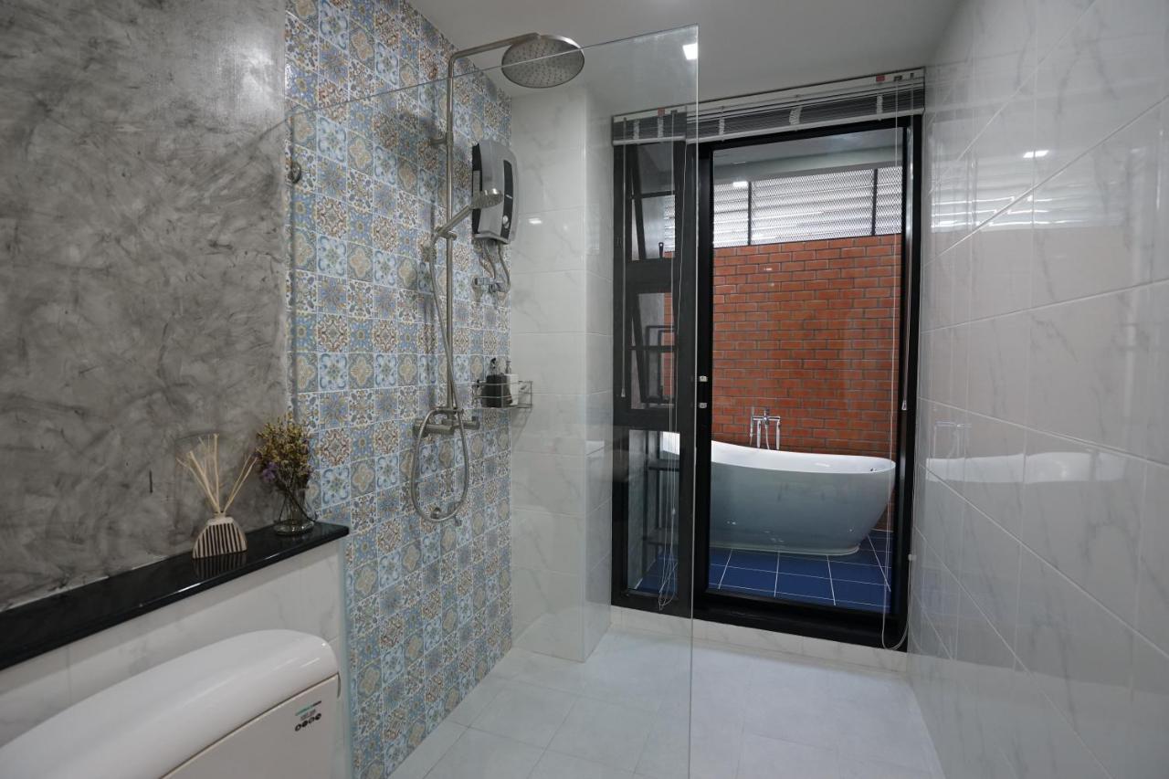 Hotel Luck Esan Loft Ubon Ratchathani Exterior foto