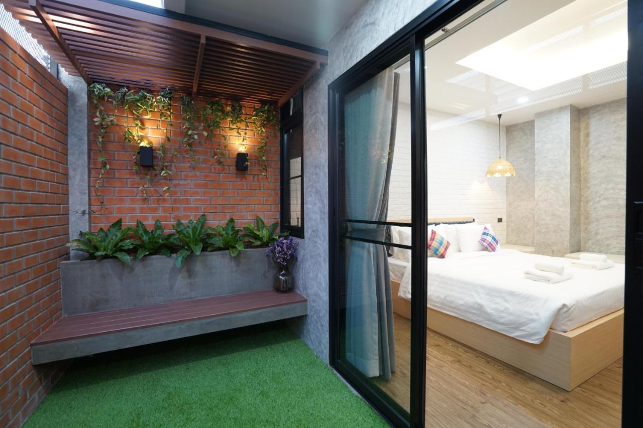Hotel Luck Esan Loft Ubon Ratchathani Exterior foto